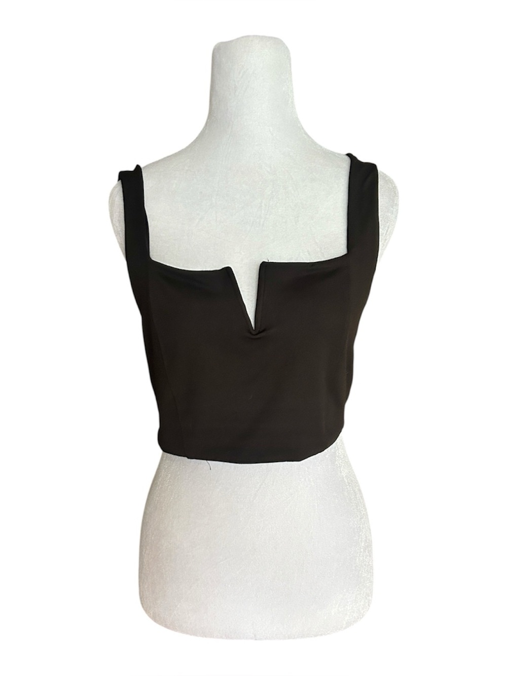 Bozzolo Women's Black Square‎ Neck Crop Top Front V-Notch Tank Size M